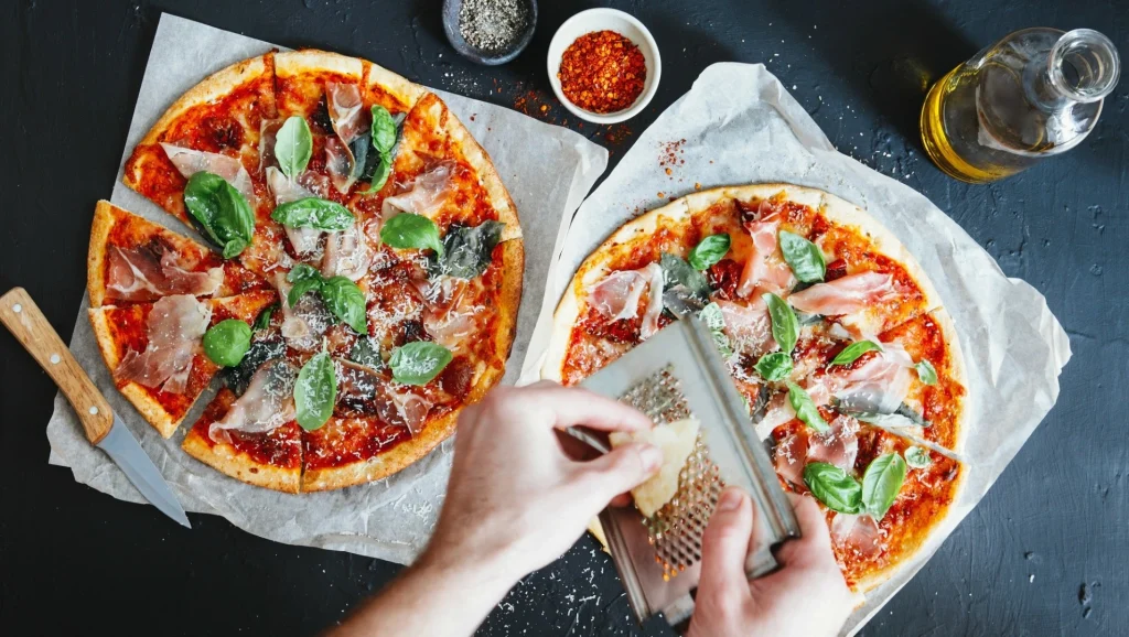5 Irresistible Reasons to Choose Pizza Combos for Your Bash