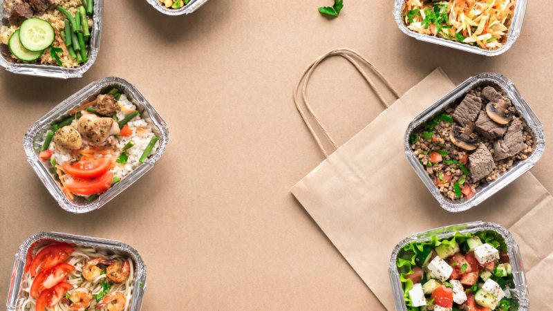 Elevate Your Lunch Break: The Simplicity and Convenience of Lunch Delivery